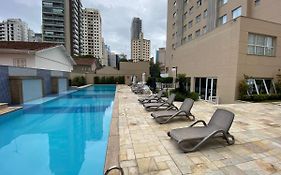Flat na Vila Olimpia rua Santa Justina